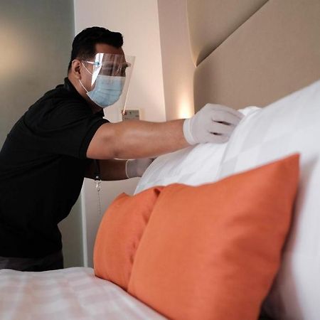 All Nite & Day Hotel Yogyakarta - Gejayan Buitenkant foto