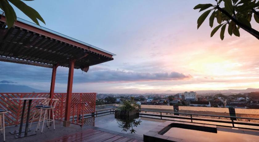 All Nite & Day Hotel Yogyakarta - Gejayan Buitenkant foto