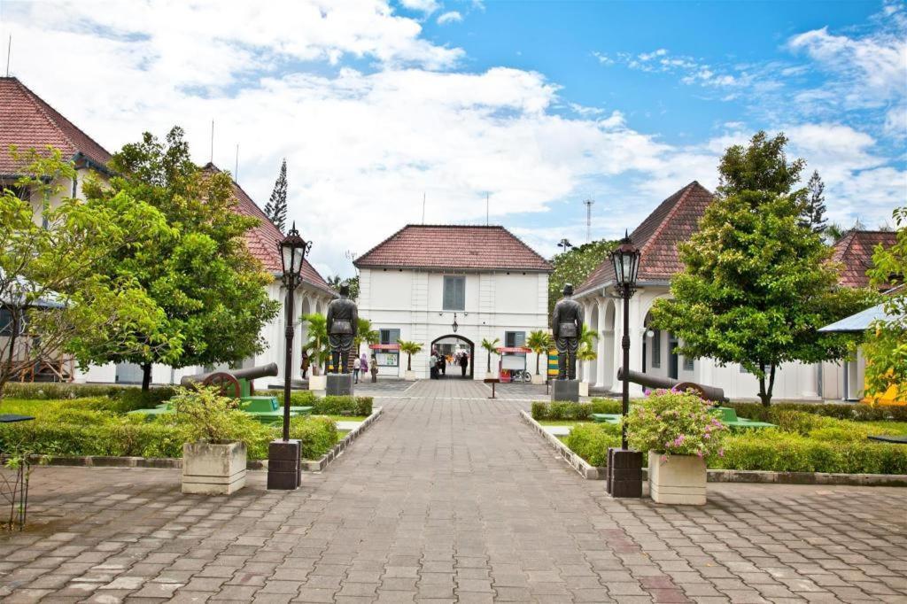 All Nite & Day Hotel Yogyakarta - Gejayan Buitenkant foto